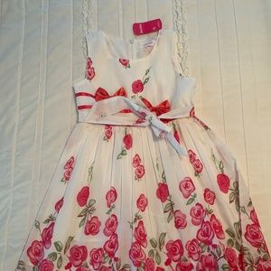 NWT-Girls size 9/10 floral dress